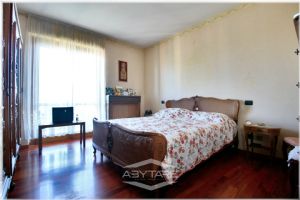 Appartamento panoramico su due livelli con terrazzi Torino Via Rignon 10