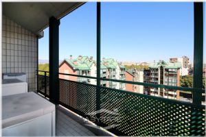 Appartamento panoramico su due livelli con terrazzi Torino Via Rignon 10