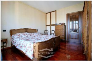 Appartamento panoramico su due livelli con terrazzi Torino Via Rignon 10