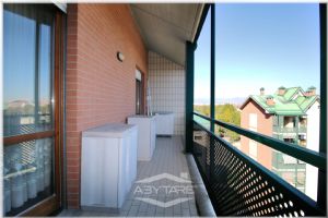 Appartamento panoramico su due livelli con terrazzi Torino Via Rignon 10