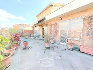 ATTICO DI 120 MQ CON TERRAZZO DI 50 MQ E BOX AUTO ESCLUSO DAL PREZZO