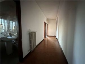 Panoramico alloggio all’ultimo piano con vista a 360° sulla città