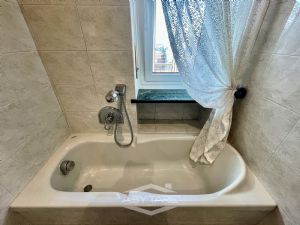 3 locali con box auto affittasi Moncalieri Via Turati 4