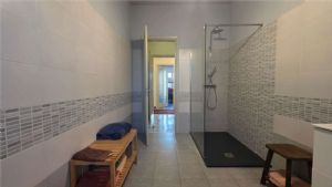 APPARTAMENTO IN VILLA CON GIARDINO E BOX