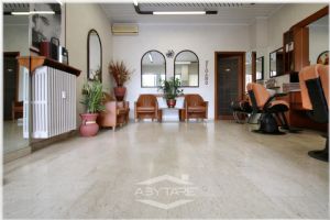 Negozio storico in affitto – Piazza Guala, Torino Sud