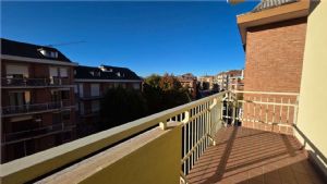 Appartamento luminoso con box doppio in zona Stadio