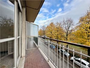 Traversa c.so Torino, quadrilocale arioso e ben servito