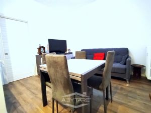 BILOCALE FINEMENTE RISTRUTTURATO E VOLENDO BOX AUTO DOPPIO