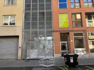 BOX AUTO DOPPIO IN RECENTE COSTRUZIONE