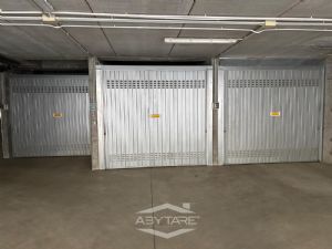 BOX AUTO DOPPIO IN RECENTE COSTRUZIONE