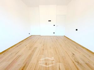 APPARTAMENTO DI 100 MQ CON DOPPI SERVIZI TOTALMENTE RISTRUTTURATO E MAI ABITATO