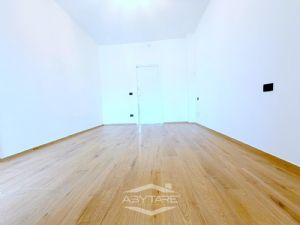 APPARTAMENTO DI 100 MQ CON DOPPI SERVIZI TOTALMENTE RISTRUTTURATO E MAI ABITATO