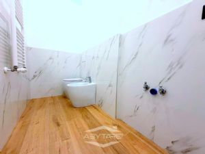 APPARTAMENTO DI 100 MQ CON DOPPI SERVIZI TOTALMENTE RISTRUTTURATO E MAI ABITATO