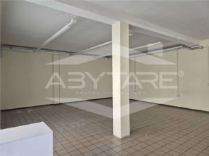 AFFITTASI LOCALE COMMERCIALE