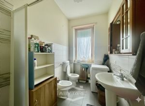 3 locali vendita Moncalieri Via Zara 12