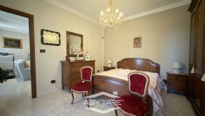 Appartamento con giardino in bifamiliare