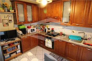 BEINASCO IN VENDITA QUADRILOCALE CON BOX E POSTO AUTO