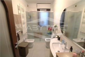 BEINASCO IN VENDITA QUADRILOCALE CON BOX E POSTO AUTO