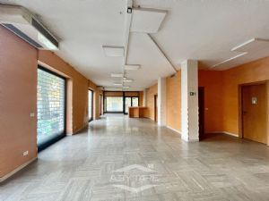 Viale della Solidarietà - Negozio - 200 mq