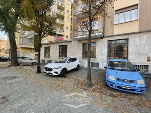 Viale della Solidarietà - Negozio - 200 mq