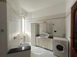 Bilocale piano alto Nichelino Via Palermo