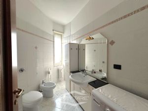 Bilocale piano alto Nichelino Via Palermo