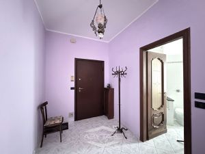 Bilocale piano alto Nichelino Via Palermo