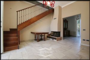 DIMORA STORICA RISTRUTTURATA CON PARCO E TERRAZZO