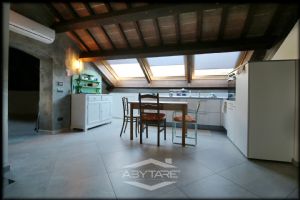 DIMORA STORICA RISTRUTTURATA CON PARCO E TERRAZZO