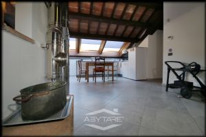 DIMORA STORICA RISTRUTTURATA CON PARCO E TERRAZZO