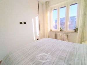 APPARTAMENTO RISTRUTTURATO CON DOPPI SERVIZI !