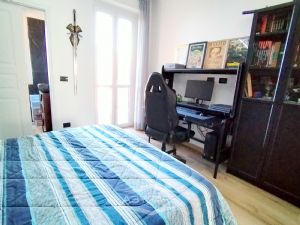 APPARTAMENTO RISTRUTTURATO CON DOPPI SERVIZI !