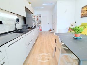 APPARTAMENTO RISTRUTTURATO CON DOPPI SERVIZI !