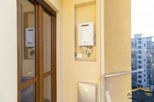 APPARTAMENTO RISTRUTTURATO CON DOPPI SERVIZI !