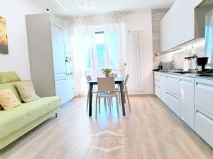 APPARTAMENTO RISTRUTTURATO CON DOPPI SERVIZI !