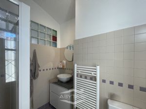 2 locali ristrutturato - libero subito