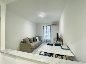 2 locali ristrutturato - libero subito