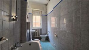 Luminoso trilocale personalizzabile in posizione strategica