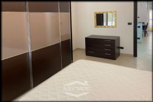 2 Locali affittasi transitorio Via Vigliani 199