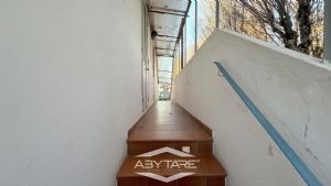 Casa indipendente su quattro lati, con giardino