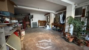 Casa indipendente su quattro lati, con giardino