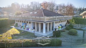 Villa con Giardino un' oasi di serenità a Druento