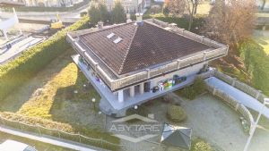 Villa con Giardino un' oasi di serenità a Druento