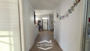 Appartamento in bifamiliare, con cortile privato