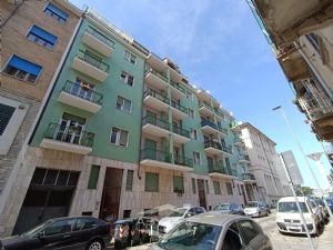 AMPIO BILOCALE ZONA OSPEDALI