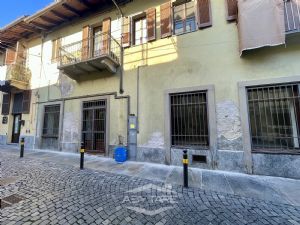 Negozio vendita Moncalieri Via Santa Croce 15