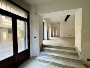 Negozio vendita Moncalieri Via Santa Croce 15