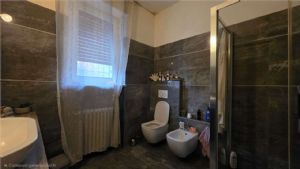 villa bifamiliare in zona ospedale