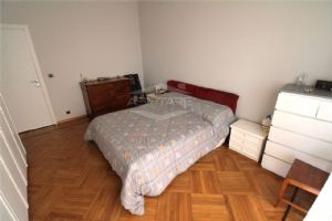 VILLA INDIPENDENTE CON AMPIO GIARDINO NEL CENTRO DI BEINASCO