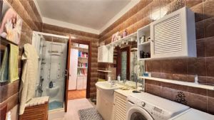 COSTIGLIOLE D'ASTI -VILLA BIFAMILIARE CON GIARDINO PRIVATO